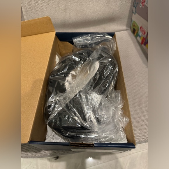 Cole Haan The Go-To Wedge 60mm, BNIB - Picture 7 of 9